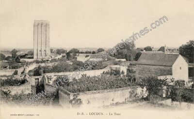 Carte postale ancienne La Tour — Loudun (Vienne)