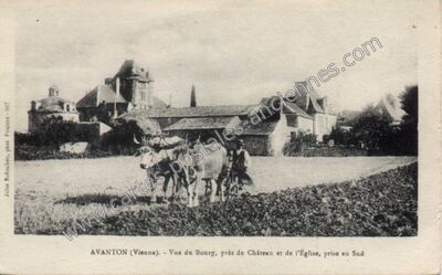 Carte postale ancienne Vue du Bourg, près du Château et de l'Église, prise au Sud — Avanton (Vienne)