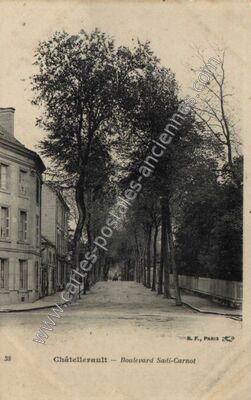 Carte postale ancienne Boulevard Sadi-Carnot — Châtellerault (Vienne)