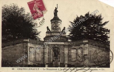 Carte postale ancienne Le Monument à la gloire de la Révolution Française — Châtellerault (Vienne)