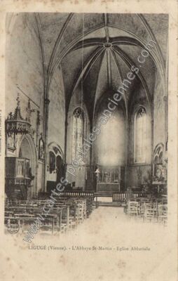 Carte postale ancienne L'Abbaye St-Martin - Eglise Abbatiale — Ligugé (Vienne)