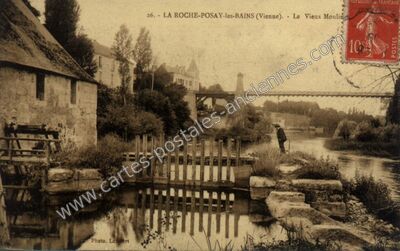 Carte postale ancienne Le Vieux Moulin — La Roche-Posay (Vienne)