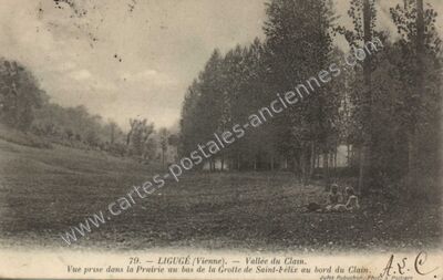 Carte postale ancienne Vallee du Clain — Ligugé (Vienne)
