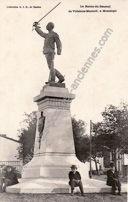 Carte postale ancienne La Statue du Général de Villebois-Mareuil — Montaigu (Vendée)