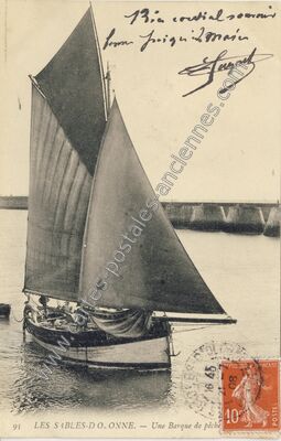 Carte postale ancienne Une Barque de pêche — Les Sables-d'Olonne (Vendée)