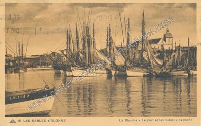 Carte postale ancienne La Chaume - Le port et les bateaux de pêche — Les Sables-d'Olonne (Vendée)