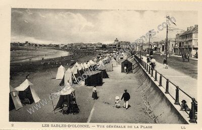 Carte postale ancienne Vue générale de la plage — Les Sables-d'Olonne (Vendée)