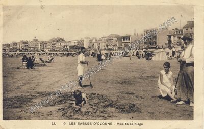 Carte postale ancienne Vue de la plage — Les Sables-d'Olonne (Vendée)