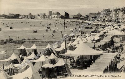 Carte postale ancienne Vue de la Plage — Les Sables-d'Olonne (Vendée)
