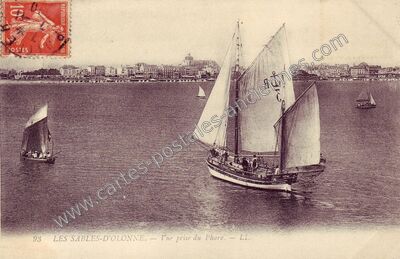 Carte postale ancienne Vue prise du Phare — Les Sables-d'Olonne (Vendée)