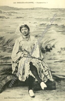 Carte postale ancienne VIENDRA-T'IL ? — Les Sables-d'Olonne (Vendée)