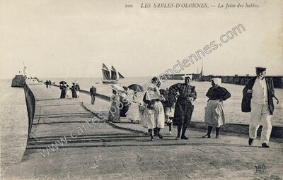 Carte postale ancienne La Jetée des Sables — Les Sables-d'Olonne (Vendée)