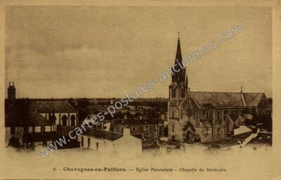 Carte postale ancienne Eglise Paroissiale - Chapelle du Séminaire — Chavagnes-en-Paillers (Vendée)