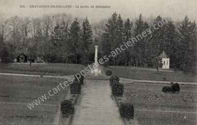 Carte postale ancienne Le jardin du Séminaire — Chavagnes-en-Paillers (Vendée)