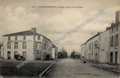 Carte postale ancienne Route de Montaigu — L'Herbergement (Vendée)