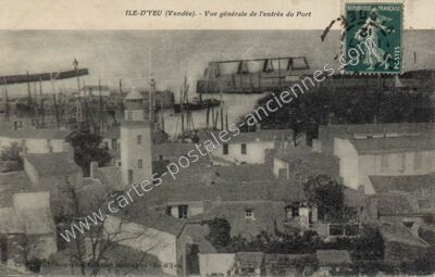Carte postale ancienne Vue générale de l'entrée du Port — L'Île-d'Yeu (Vendée)
