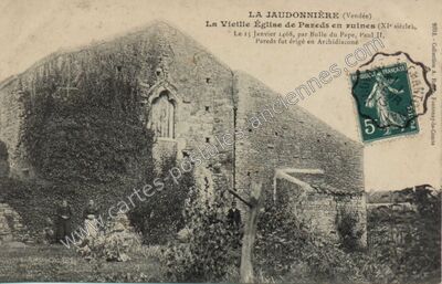 Carte postale ancienne La Vieille Église de Pareds en ruines — La Jaudonnière (Vendée)