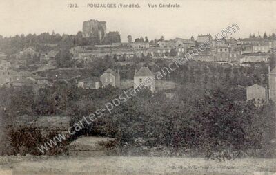 Carte postale ancienne Vue Générale — Pouzauges (Vendée)