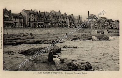 Carte postale ancienne L'Avenue Georges-Godet — Les Sables-d'Olonne (Vendée)