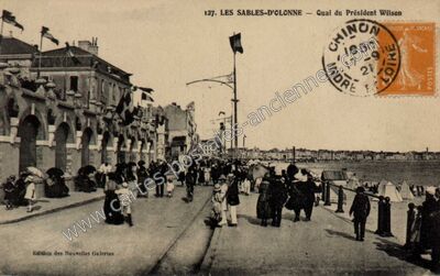 Carte postale ancienne Quai du Président Wilson — Les Sables-d'Olonne (Vendée)