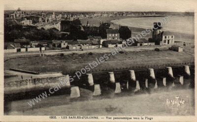 Carte postale ancienne Vue panoramique vers la Plage — Les Sables-d'Olonne (Vendée)