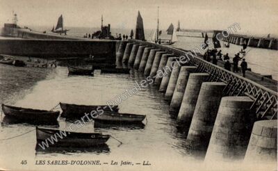 Carte postale ancienne Les Jetées — Les Sables-d'Olonne (Vendée)