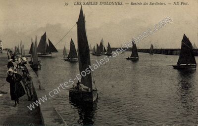 Carte postale ancienne Rentrée des Sardiniers — Les Sables-d'Olonne (Vendée)