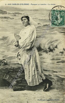 Carte postale ancienne Pendant la tempête - La prière — Les Sables-d'Olonne (Vendée)