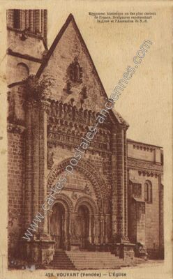 Carte postale ancienne Monument historique un des plus curieux de France — Vouvant (Vendée)