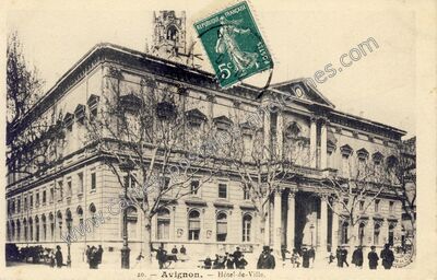 Carte postale ancienne Hôtel-de-Ville — Avignon (Vaucluse)