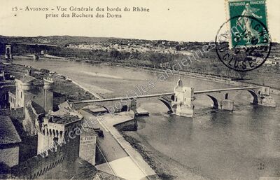 Carte postale ancienne Vue Générale des bords du Rhône prise des Rochers des Doms — Avignon (Vaucluse)