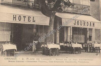 Carte postale ancienne Hôtel Jourdan — Orange (Vaucluse)