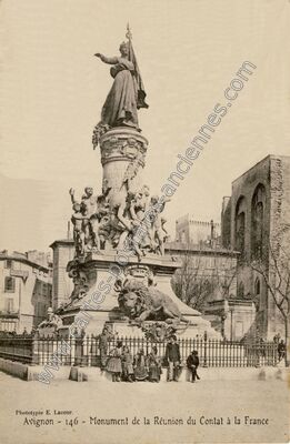 Carte postale ancienne Monument de la Réunion du Contat à la France — Avignon (Vaucluse)