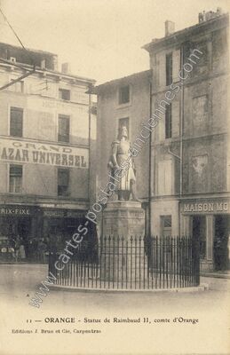 Carte postale ancienne Statue de Raimbaud II, comte d'Orange — Orange (Vaucluse)