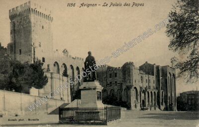 Carte postale ancienne Le Palais des Papes — Avignon (Vaucluse)