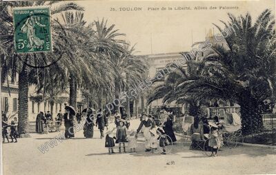 Carte postale ancienne Place de la Liberté. Allées des Palmiers — Toulon (Var)