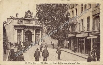 Carte postale ancienne Entrée de l'Arsenal — Toulon (Var)