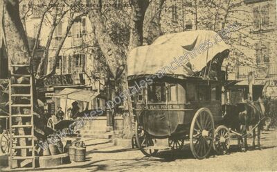 Carte postale ancienne Un coin de la Place Puget — Toulon (Var)