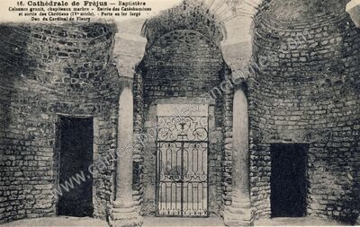 Carte postale ancienne Cathédrale - Baptistère — Fréjus (Var)