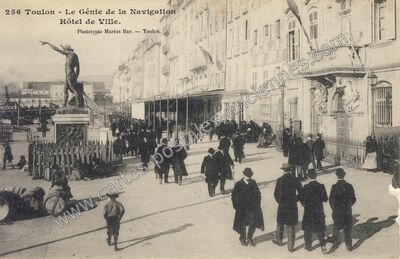 Carte postale ancienne Le Génie de la Navigation Hôtel de Ville — Toulon (Var)