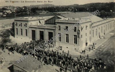 Carte postale ancienne La Nouvelle Gare du Sud — Toulon (Var)