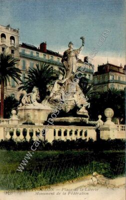 Carte postale ancienne Place de la Liberté, Monument de la Fédération — Toulon (Var)