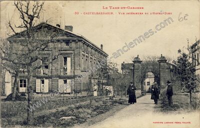 Carte postale ancienne Vue intérieure de l'Hôtel-Dieu — Castelsarrasin (Tarn-et-Garonne)
