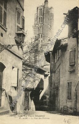 Carte postale ancienne La Rue des Prêtres — Albi (Tarn)