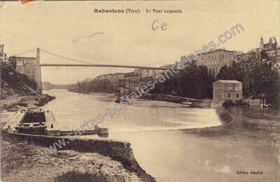 Carte postale ancienne Le Pont suspendu — Rabastens (Tarn)