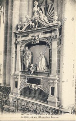 Carte postale ancienne Cathédrale. Mausolée du Chanoine Lucas — Amiens (Somme)