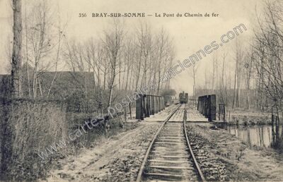 Carte postale ancienne Le Pont du Chemin de fer — Bray-sur-Somme (Somme)