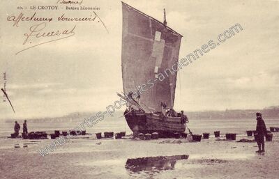 Carte postale ancienne Bateau hénonnier — Le Crotoy (Somme)