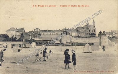 Carte postale ancienne Plage du Crotoy. — Casino et Butte du Moulin — Le Crotoy (Somme)