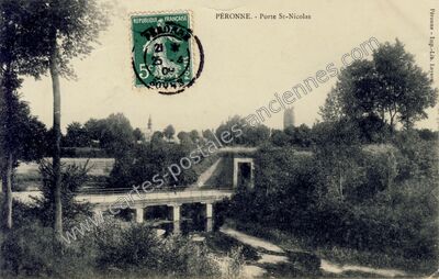 Carte postale ancienne Porte St-Nicolas — Péronne (Somme)